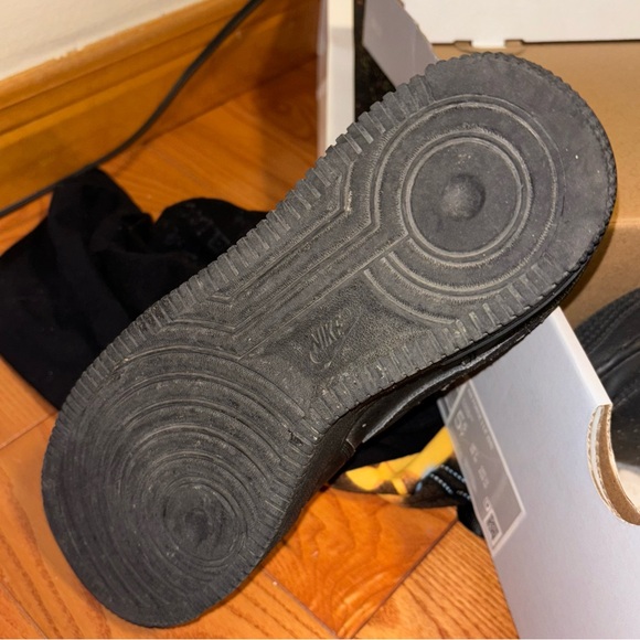 Black air forces - Picture 3 of 3